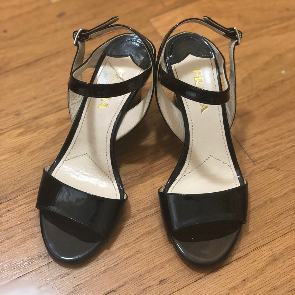 Prada shoes!!